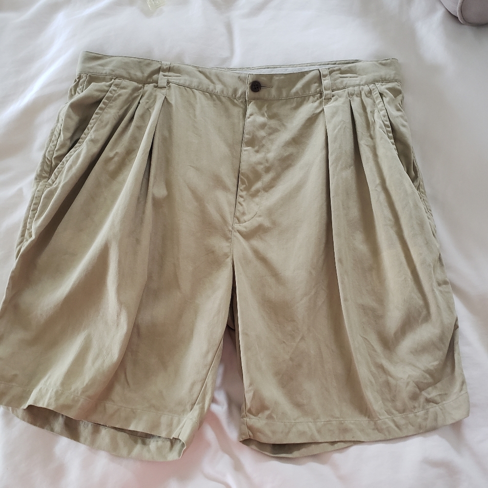 Tommy Bahama Relax shorts, sz 40, beige